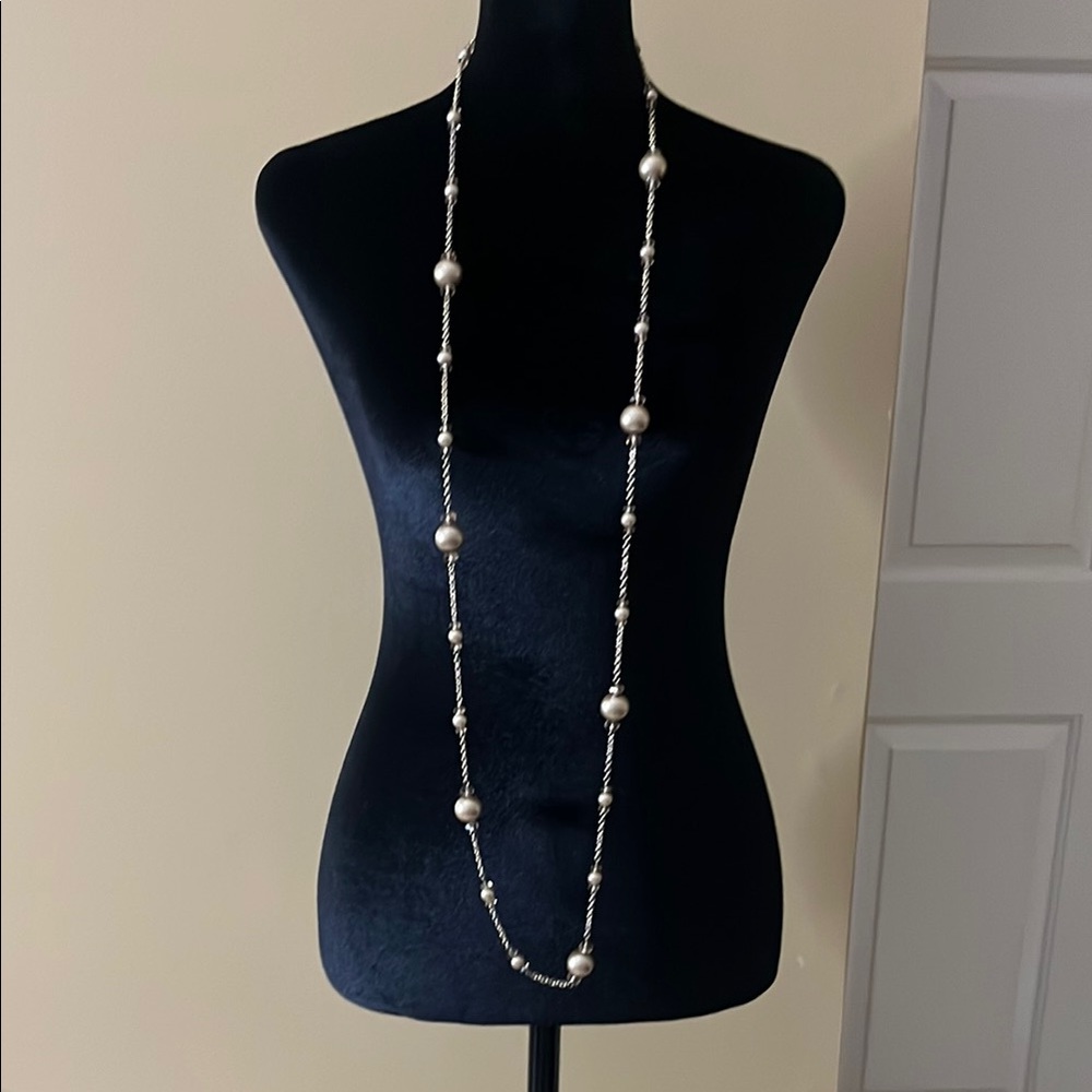 Elegant Gold Pearl Necklace